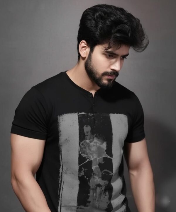men's black graphic T-shirt.